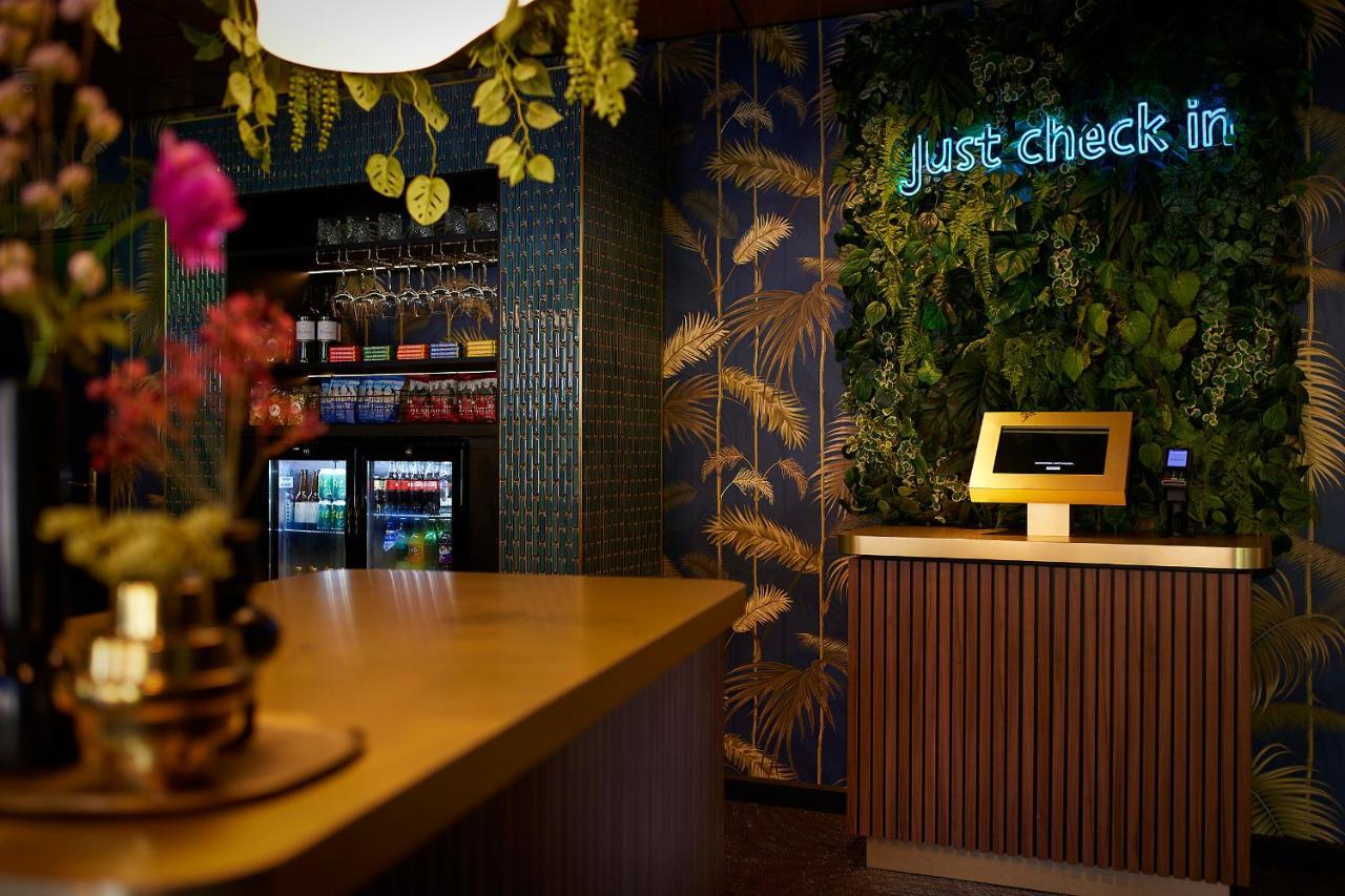 Auberge Du Bonheur ติลเบิร์ก ภายนอก รูปภาพ
